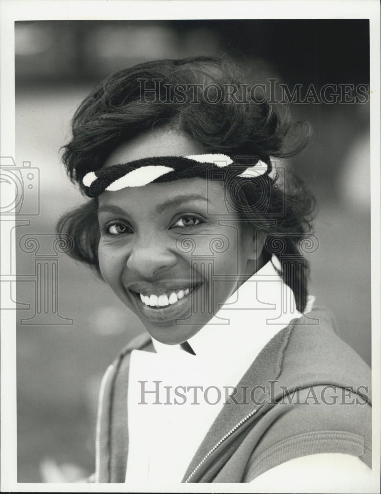 1985 Press Photo Singer Gladys Knight Appears On CBS TV Show Charlie & Company - Historic Images