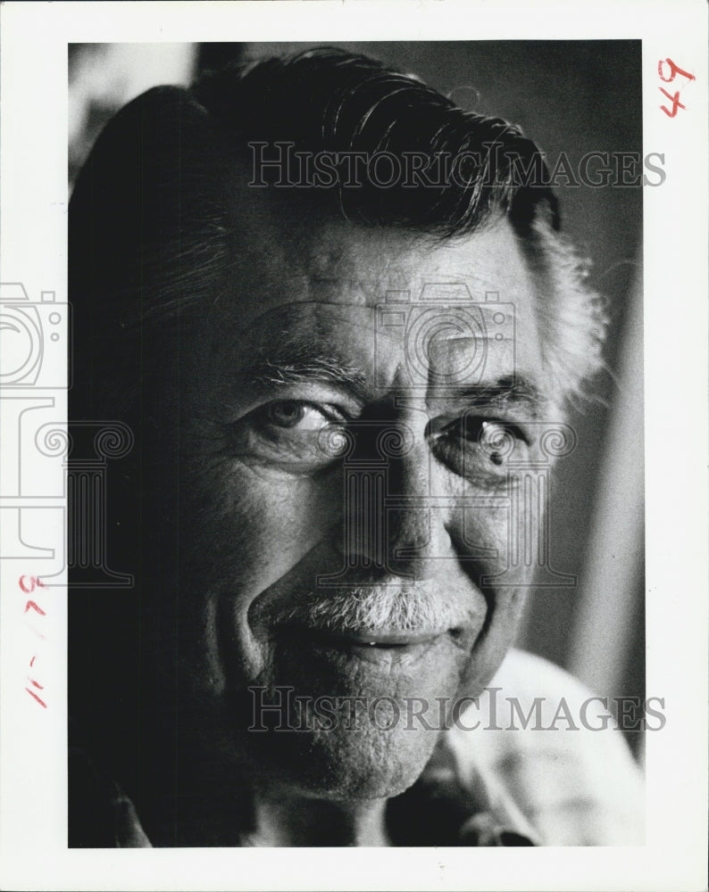 1982 Press Photo Mayor Everett Hougen - Historic Images