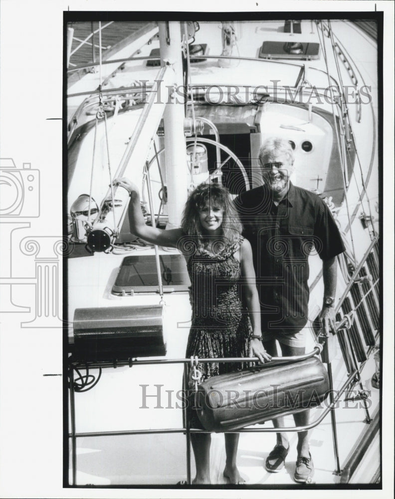 1991 Press Photo Jeanne &amp; Tom Horne, spent 18 months on a sailboat. - Historic Images