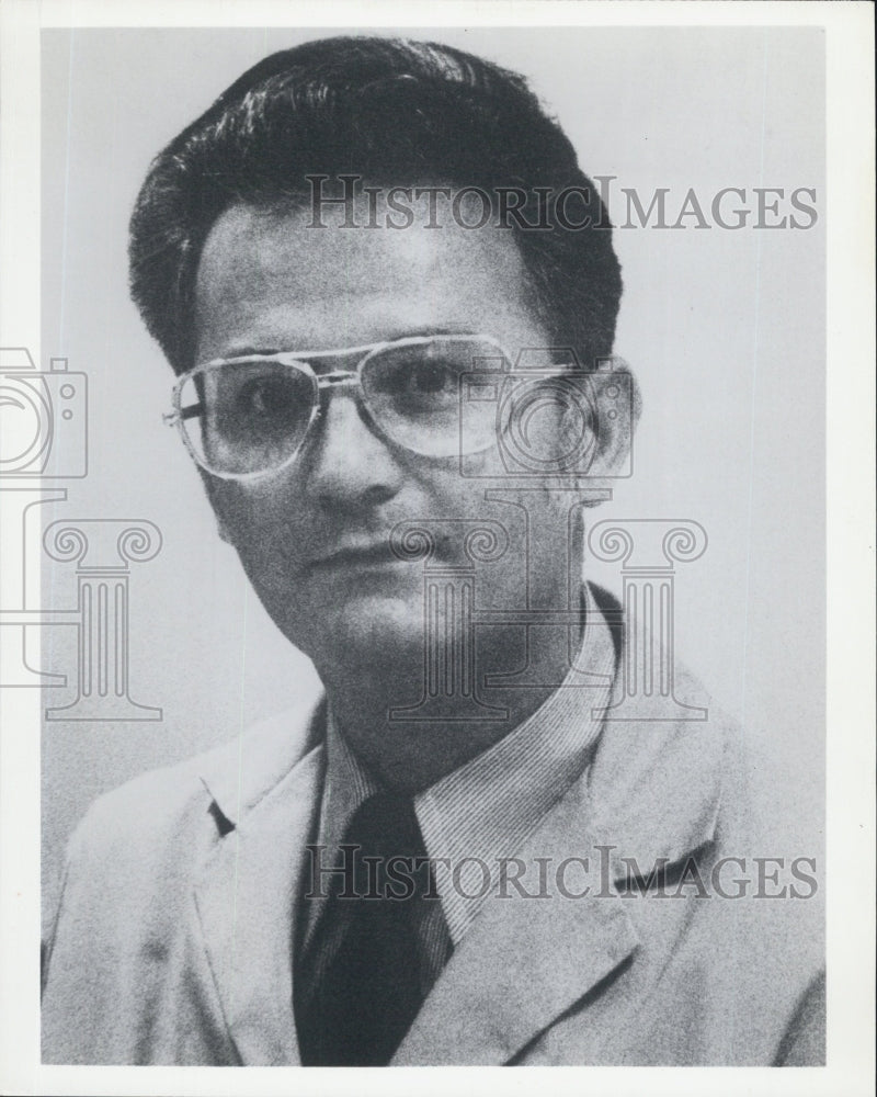 1976 Ali Khalili Physician Educator - Historic Images