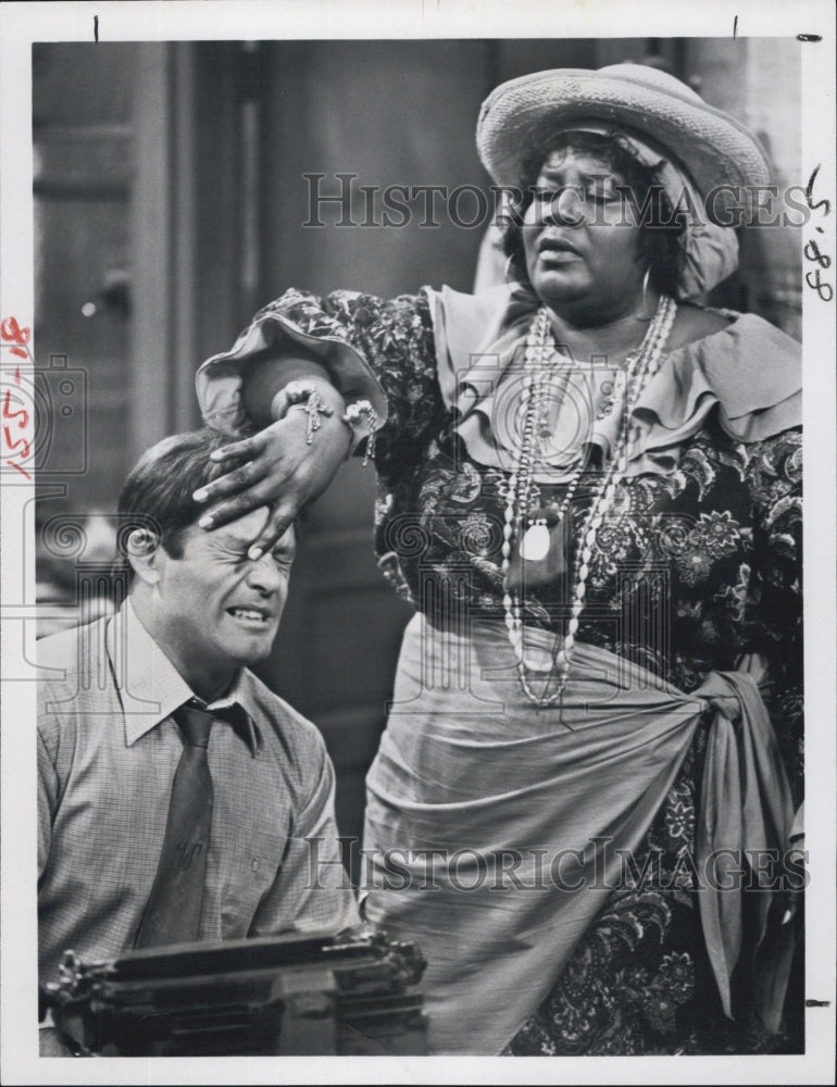 1979 Press Photo Mabel King Max Gail Computer Crime Barney Miller - Historic Images