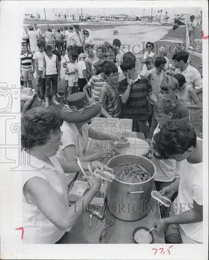 1966 Madiera Beach - Historic Images