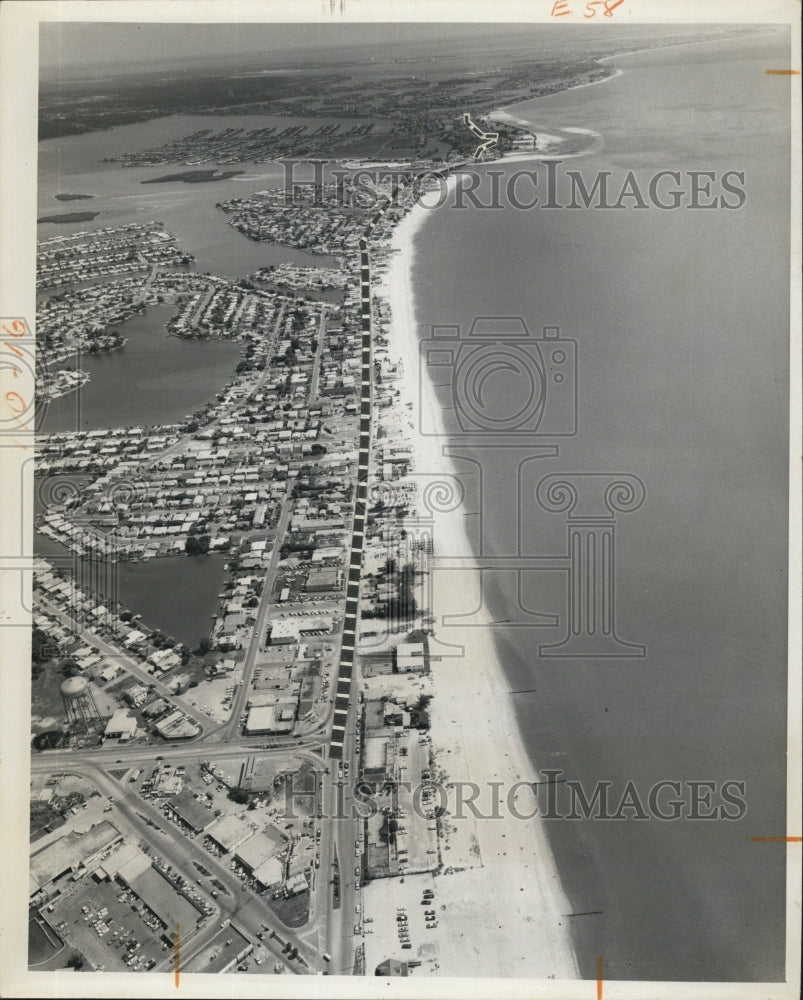 1973 Press Photo Gulf Boulevard widening to follow lined route - Historic Images