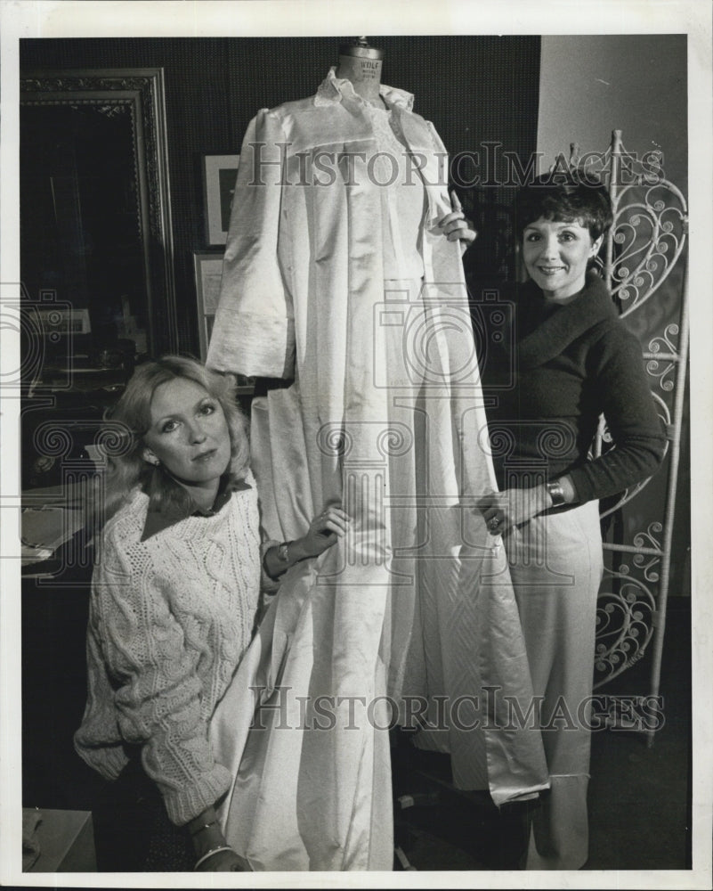 1978 Peggy Jennings Mary Hellman Designers Inauguration Ball Dress - Historic Images