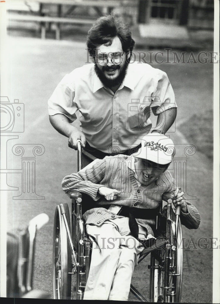 1984 Press Photo Paul DeMotte Cerebral Palsy Lewis Randa Life Experience School - Historic Images