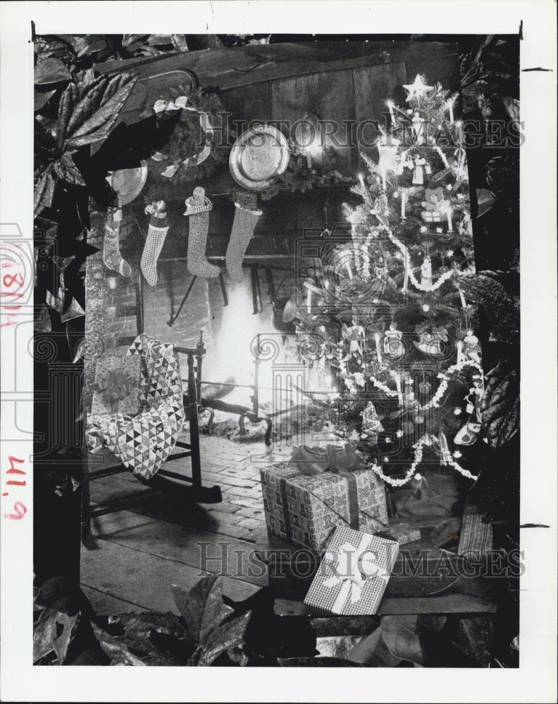 1984 Press Photo Hallmark Musical Card. - Historic Images