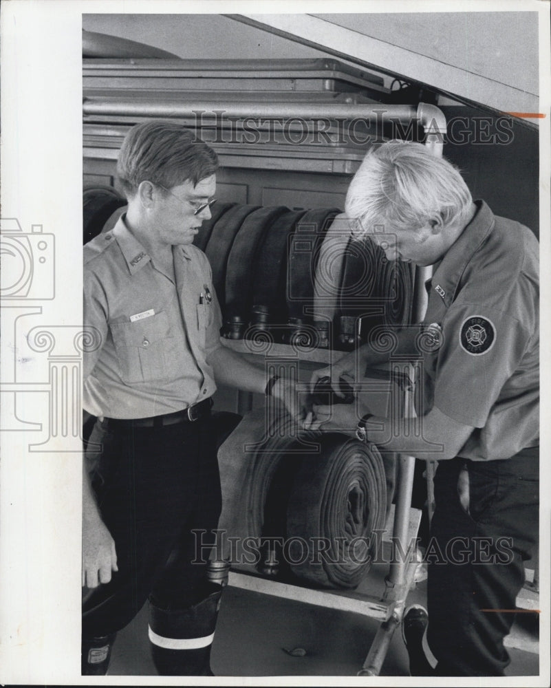 1973 Press Photo New Port Richey Fire Fighters - Historic Images