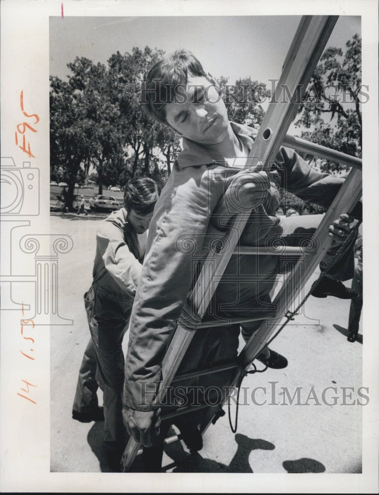 1975 New Port Richey Fire Dept, Recruits take exam portion of 200 hr - Historic Images