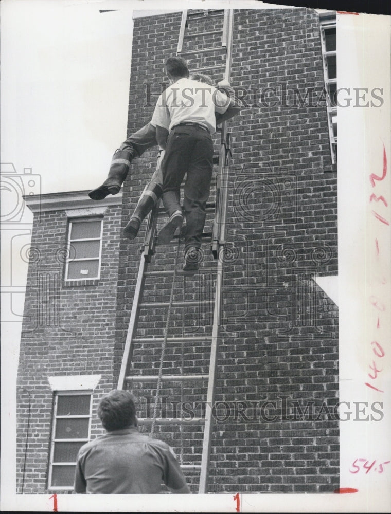 1972 New Port richey fire Dept training Exercise - Historic Images