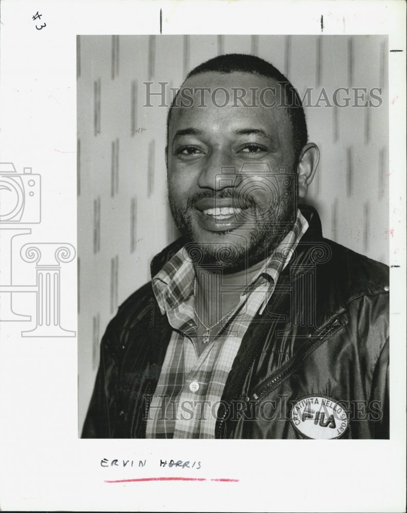 1988 Press Photo Ervin Harris Youth Club Director - Historic Images