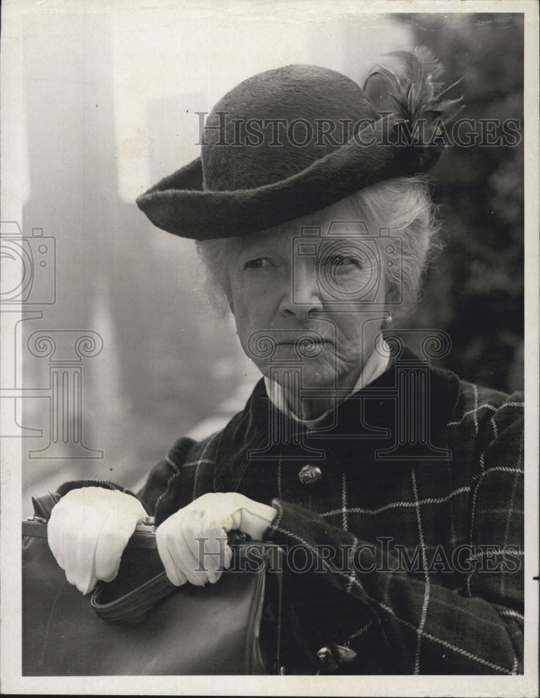 1973  Helen Hayes "The Snoop Sisters" - Historic Images