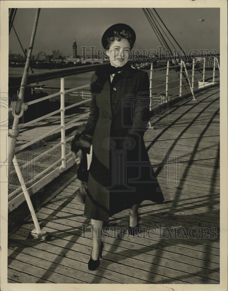 Press Photo Actress Helen Hayes - Historic Images