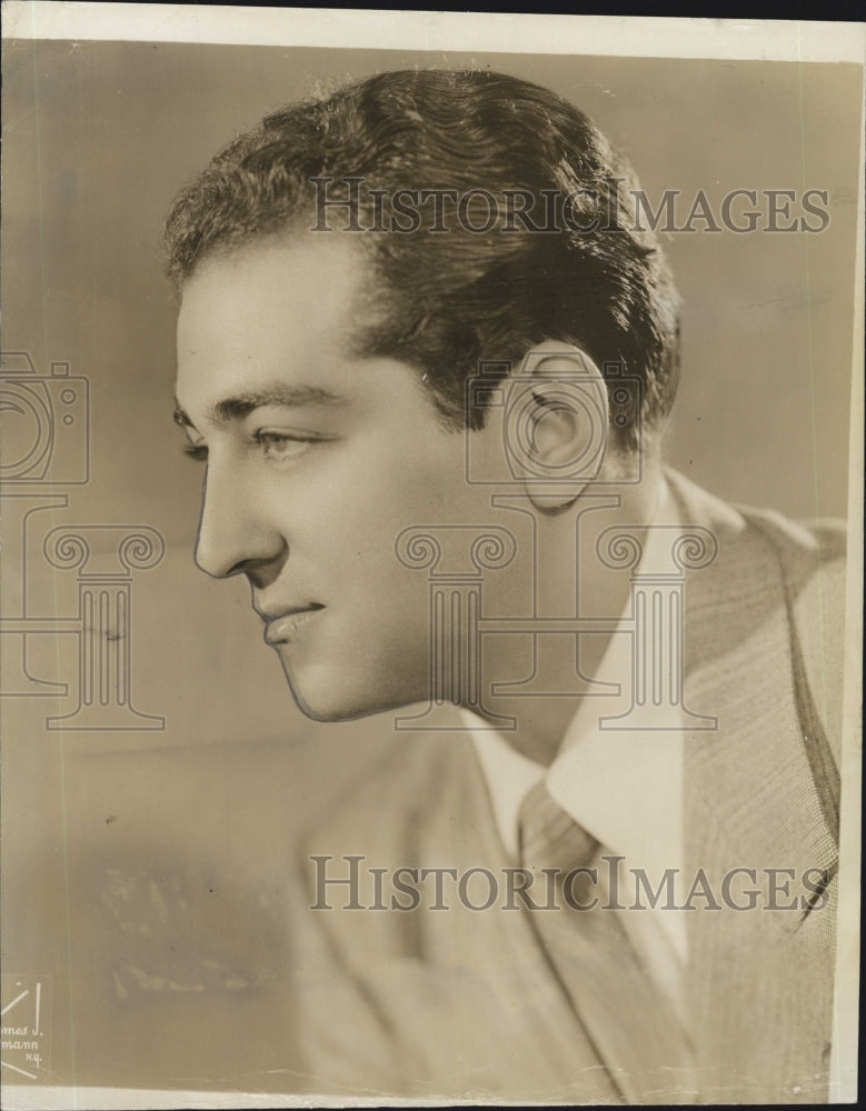 1948 Robert Merrill singer - Historic Images