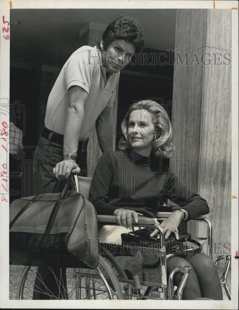 1971 Zooey Hall Dina Merrill Angry Man The Bold Ones - Historic Images