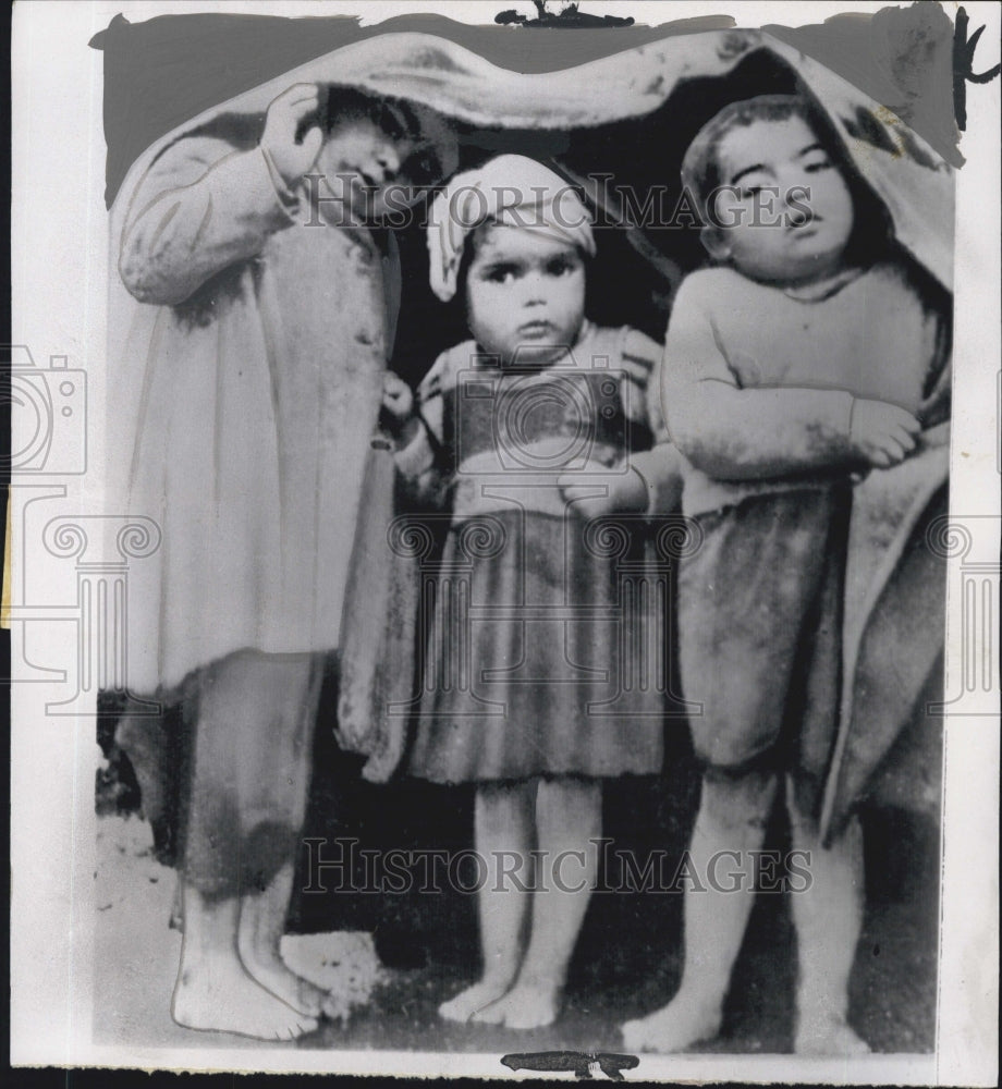 1960 Children Evacuation Chile after flooding from Earthquake - Historic Images