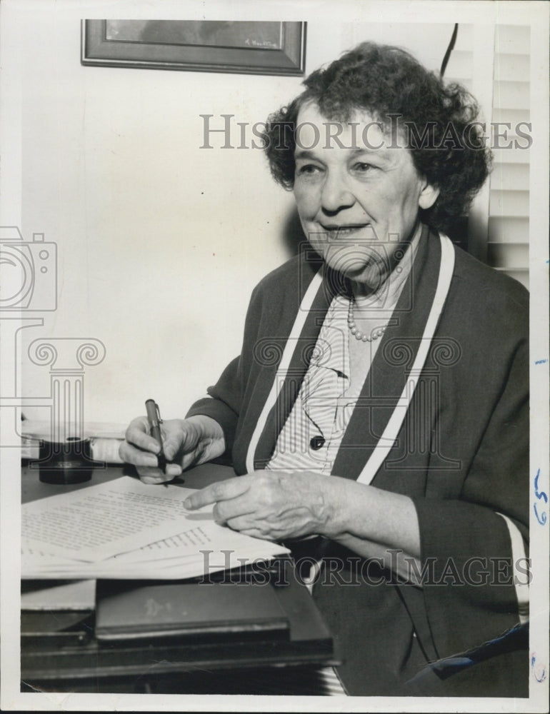 1955 Author Margaret Bell Houston Is Proud Of Her Texas Heritage - Historic Images