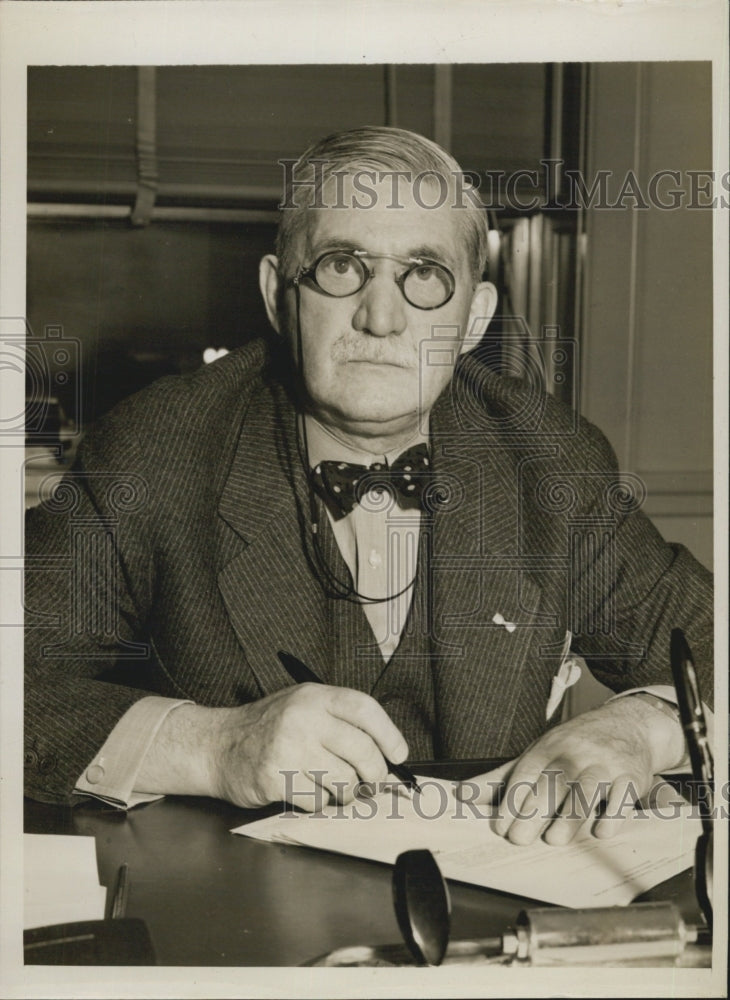 1941 William Knudsen, Chairman of the Nation Al Defense Advisory Committee, picture at h - Historic Images