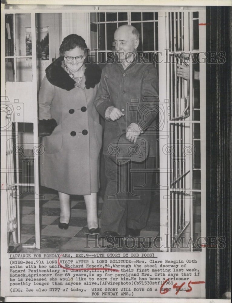 1963 Clare Naeglin Orth And Uncle Richard Honeck At Menard Prison - Historic Images