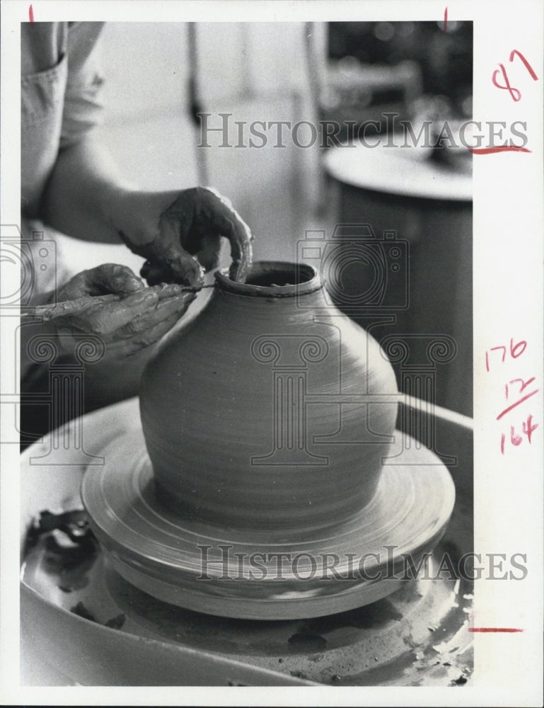 1973 Jill hopkins Carving clay pottery - Historic Images