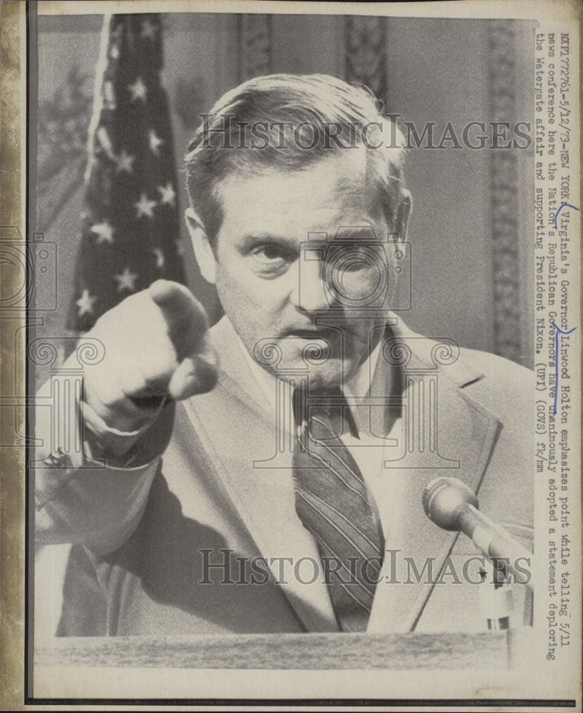 1973 Virginia&#39;s Governor Linwood Holton - Historic Images