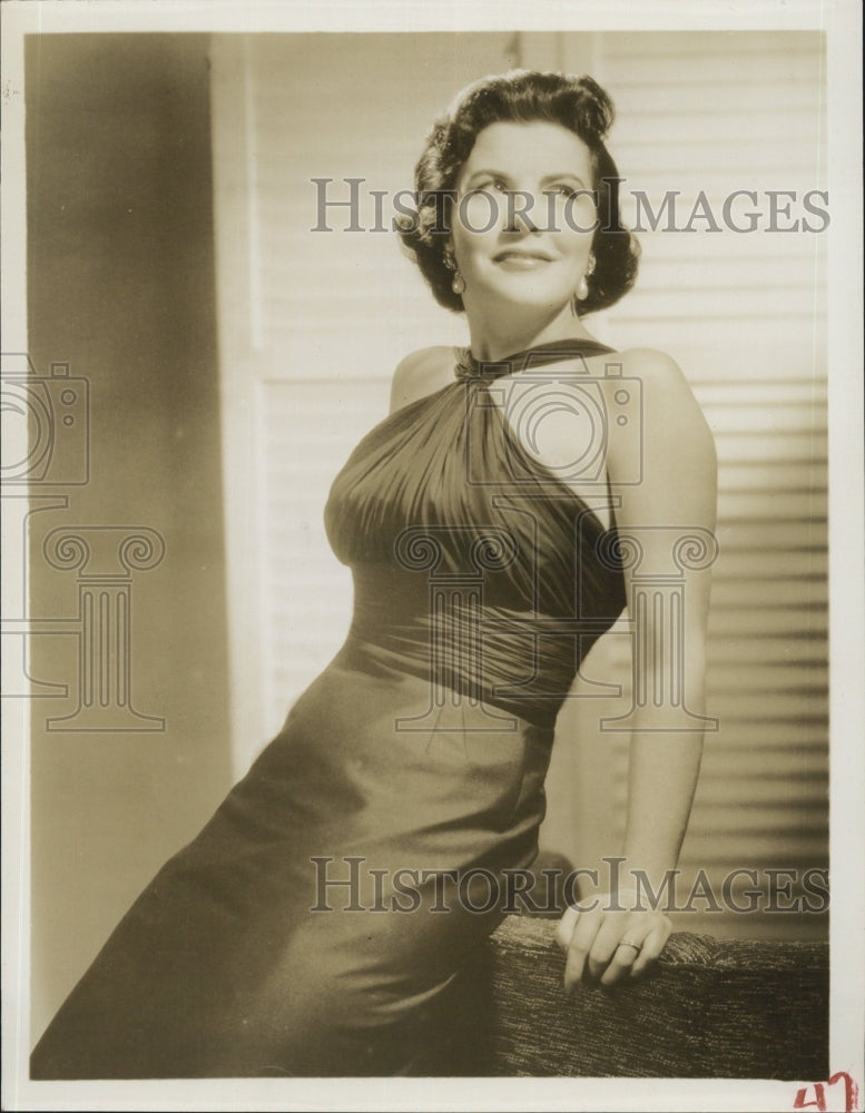 Press Photo Actress TV Host Kathi Norris &quot;Spin the Picture&quot; Game Modern Romances - Historic Images