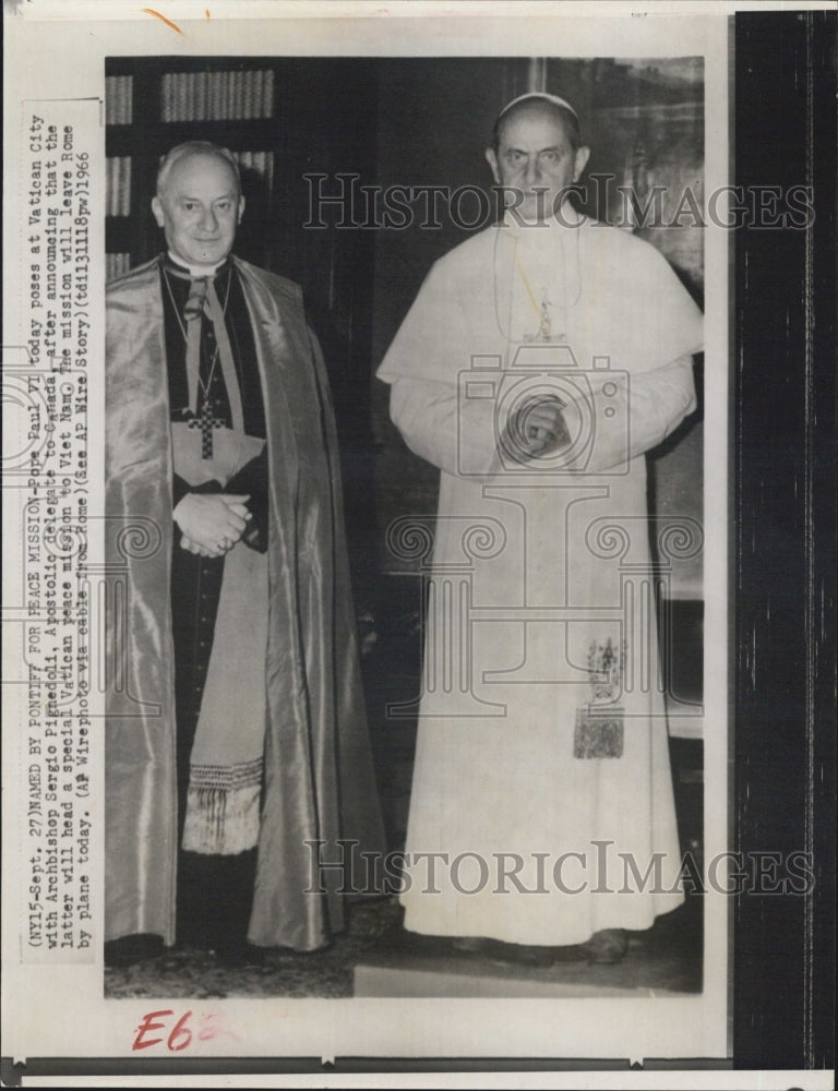 1966 Pope Paul VI with Archbishop Sergie Pignedoli - Historic Images