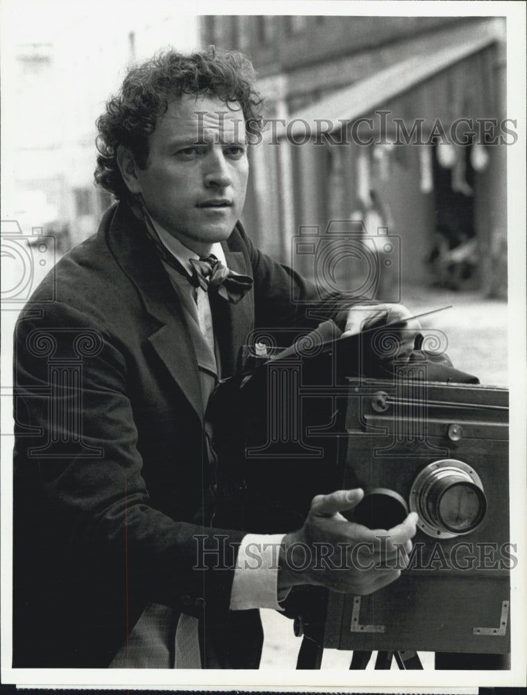 1979 Press Photo Kevin Dobson - Historic Images