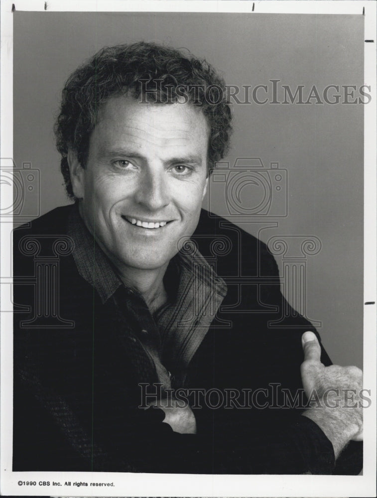 1990 Press Photo Kevin Dobson - Historic Images