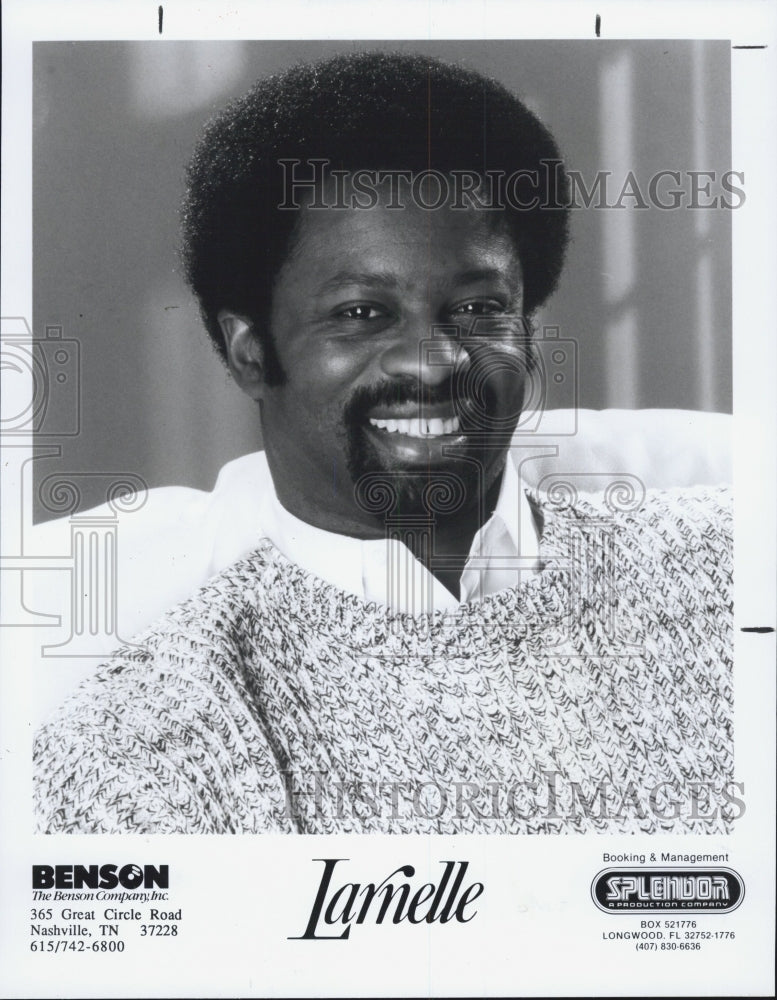 1988 Press Photo Gospel Singer Larnelle Harris Portrait Splendor Company - Historic Images