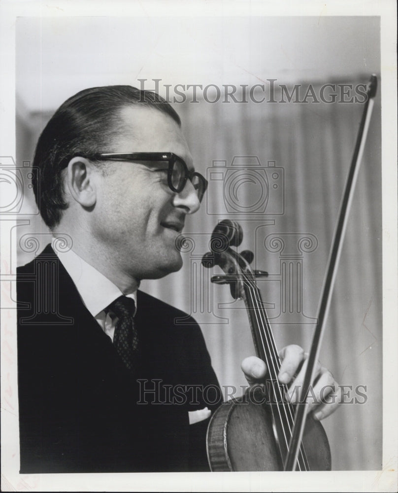 1973 Youth Symphony Guest Violinist Elliott Magaziner - Historic Images