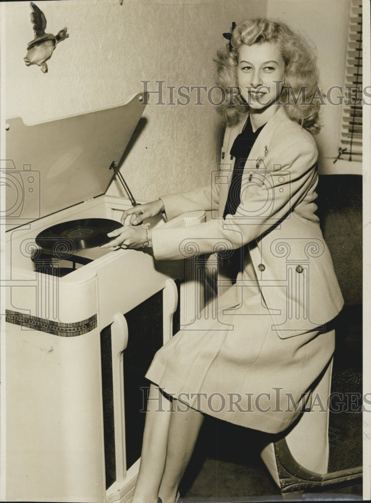 1945 Gloria Scott - Historic Images