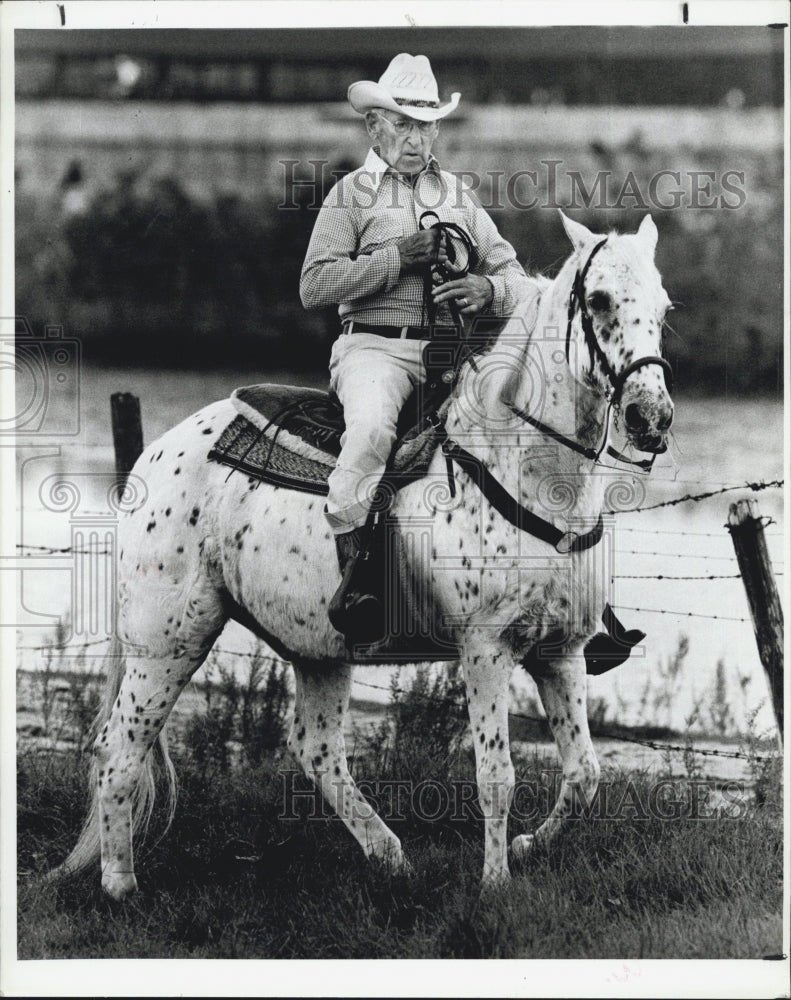 1986 Press Photo Carl Henry Pop Kaphengst Tomahawk - Historic Images