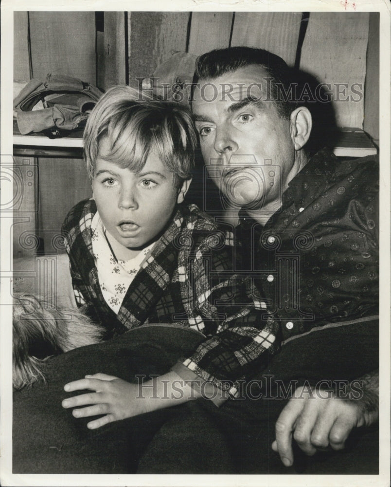 1961 My Three Sons Film Fred MacMurray Stanley Livingston Scene - Historic Images