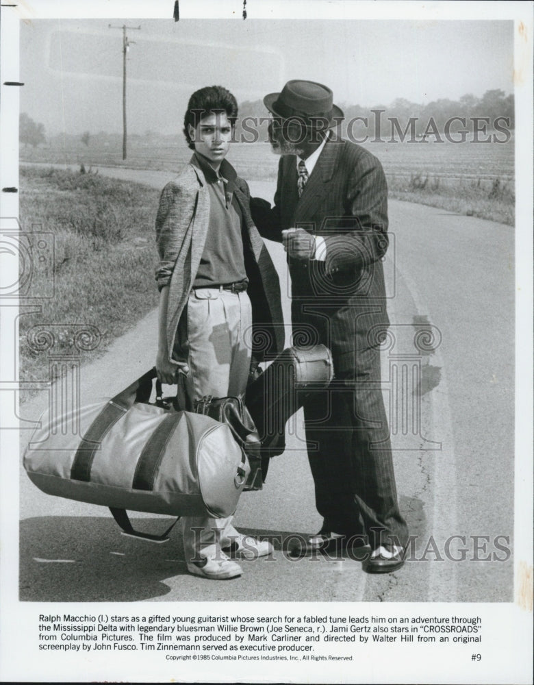 1986 Press Photo Ralph Maccio Stars As Gifted Guitarist In &quot;Crossroads&quot; - Historic Images