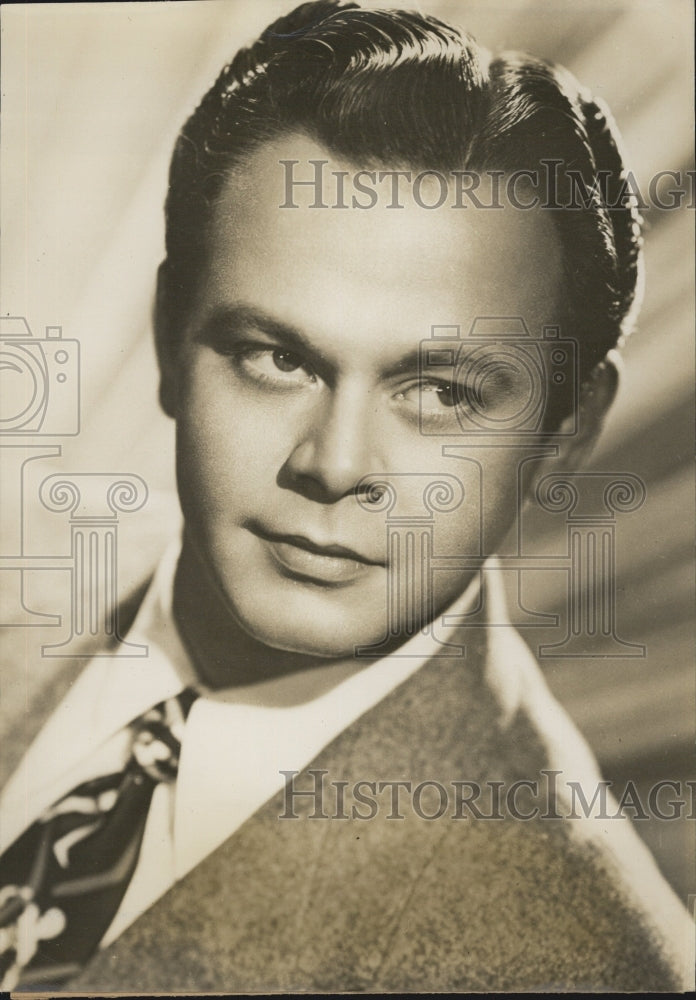 Press Photo Donald Richards Is Woody Mahoney IN Finian's Rainbow - Historic Images