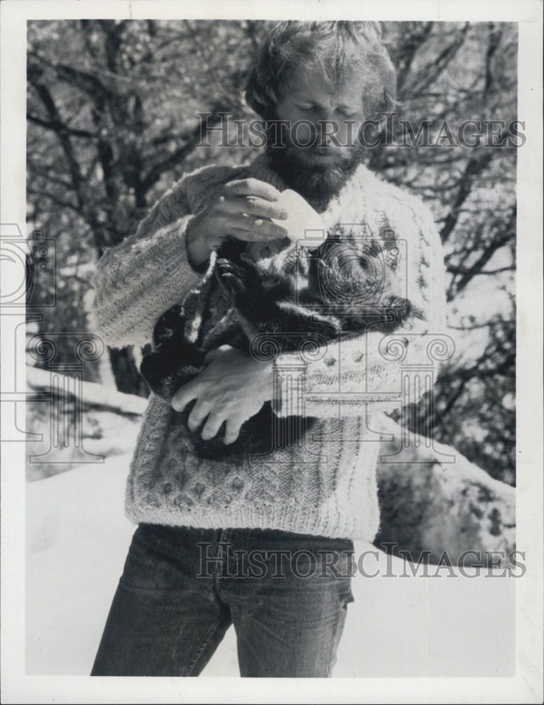 1978 Marty Stouffer ABC Televsion &quot;The Man Who Loved Bears&quot; - Historic Images