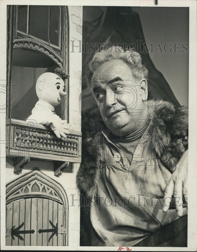 Press Photo Folksinger Win Stracke as the Giant in Quillow and the Giant - Historic Images