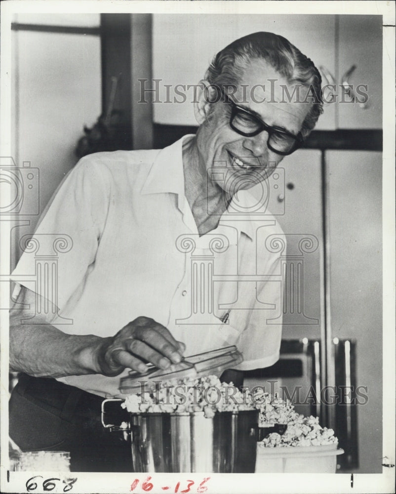 1946 Orville Redenbacher Businessman - Historic Images