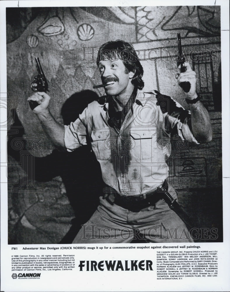 1987 Press Photo Actor Chuck Norris star in Firewalker. - Historic Images