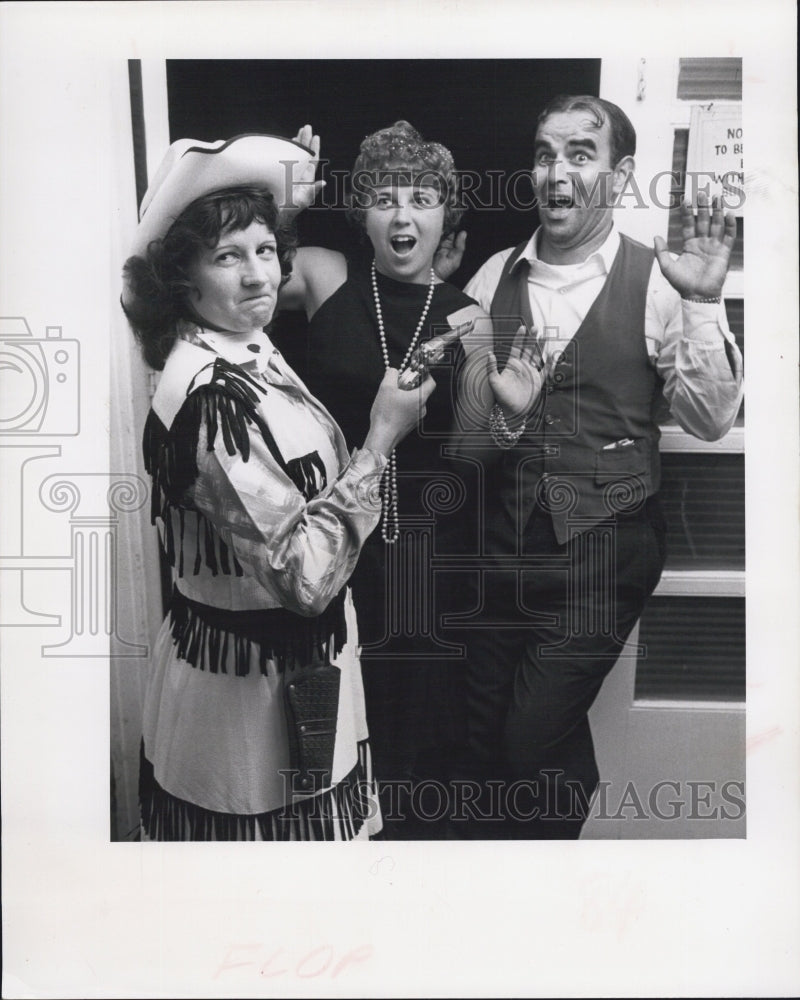 1963 Firemen's Wines Club. - Historic Images