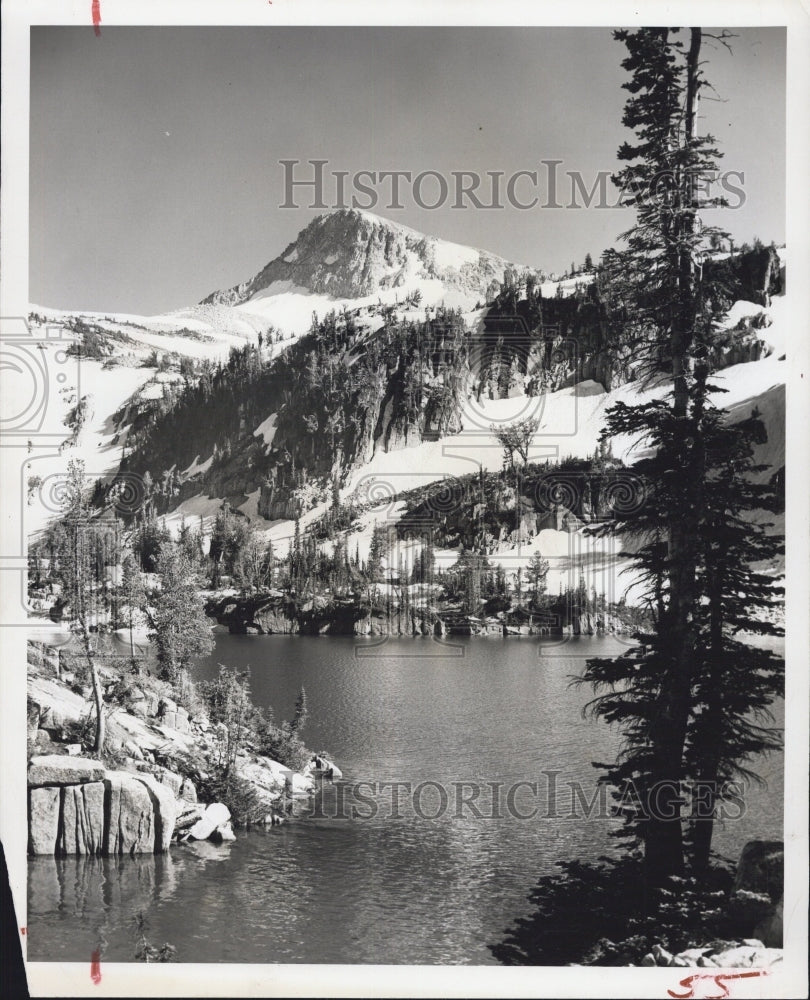 Press Photo Oregon Mountains - Historic Images