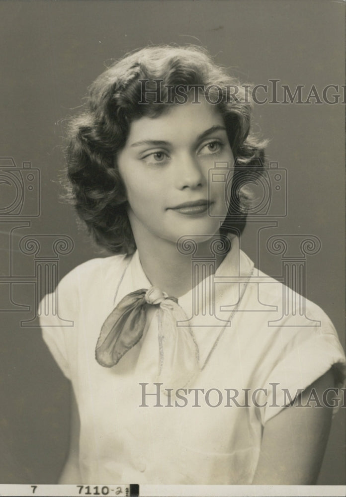 NONE Press Photo Shirley Rakes - Historic Images