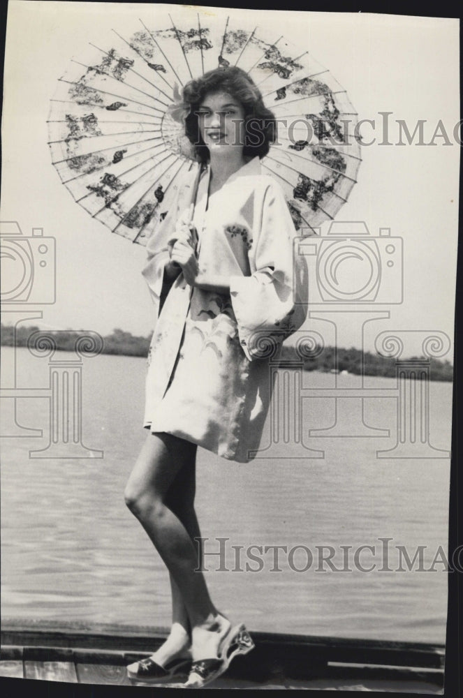 NONE Press Photo Shirley Rakes Bahama Shores Yacht Club - Historic Images