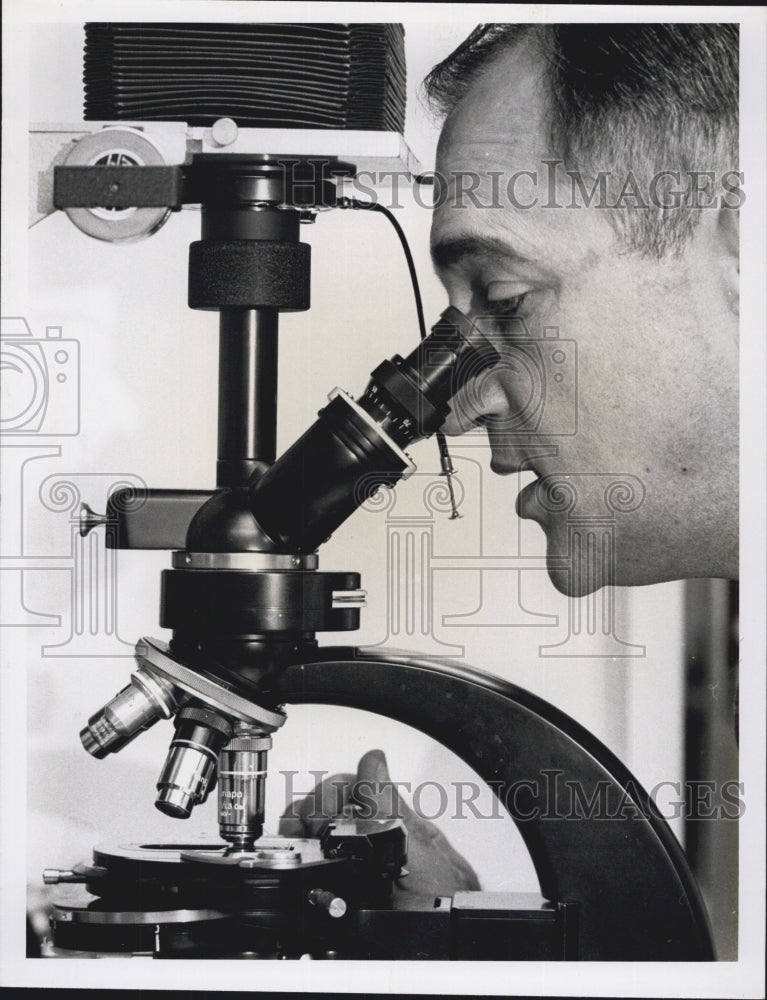 1965 Dr Aaron Bendich Biochemist Cancer - Historic Images