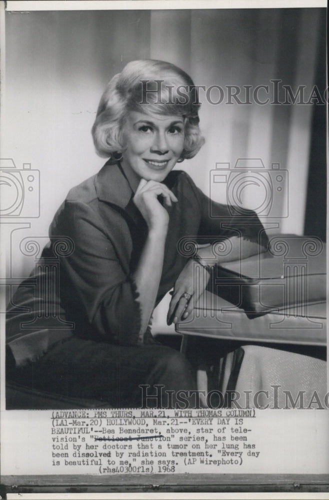 1968 Bea Benadaret Star Of Television Series Petticoat Junction - Historic Images