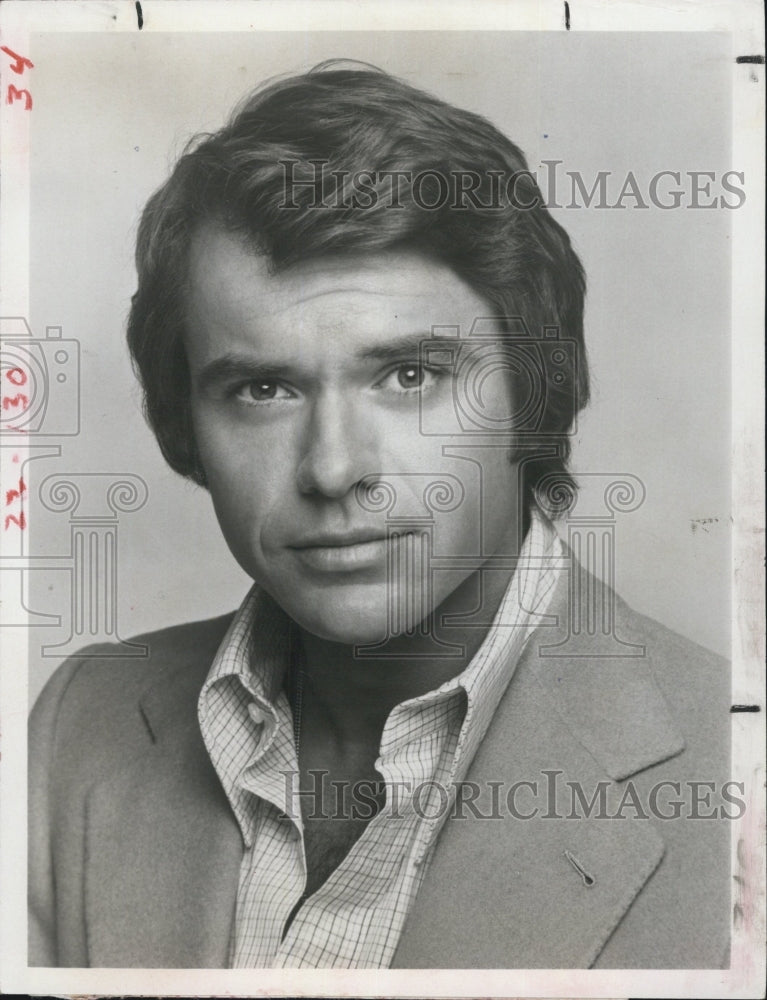 1980 Press Photo Robert Urich in"Christmas at the Grand Ole Opry". - Historic Images