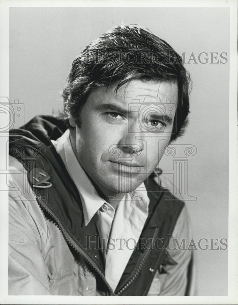 1982 Press Photo Robert Urich in&quot;Gavilan&quot; - Historic Images