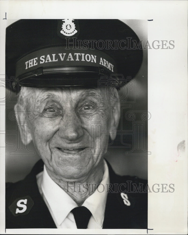 1977 Salvation Army&#39;s Bill Benger, 90, in 1977 - Historic Images