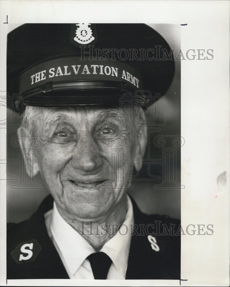 1977 Salvation Army's Bill Benger, 90, in 1977 - Historic Images
