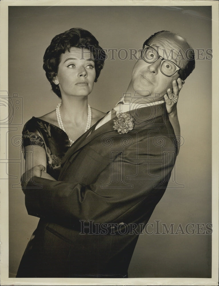 Press Photo Polly Bergen and Phil Silvers - Historic Images
